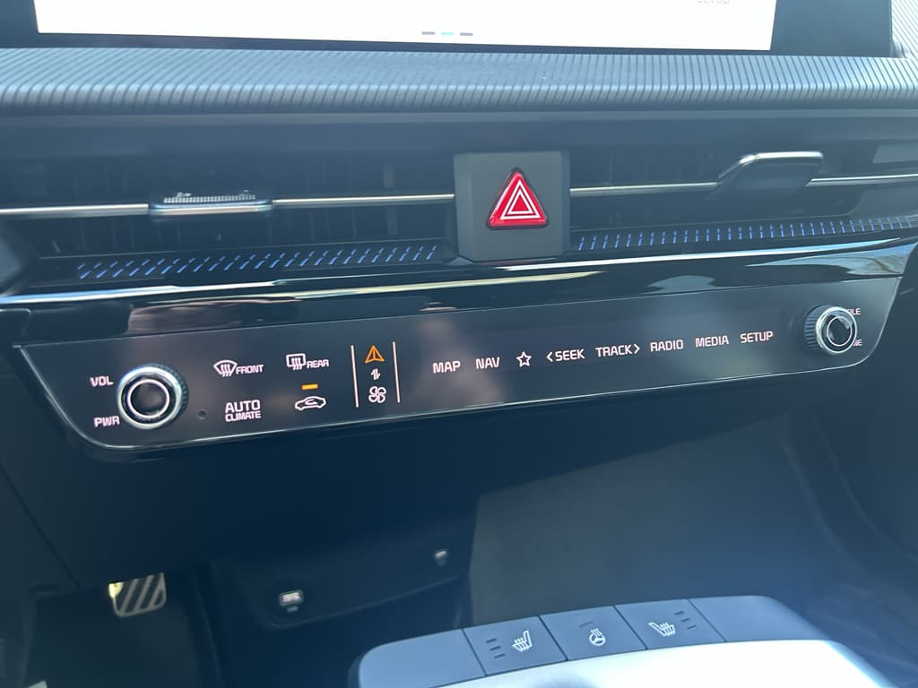 2023 Kia EV6 view 13
