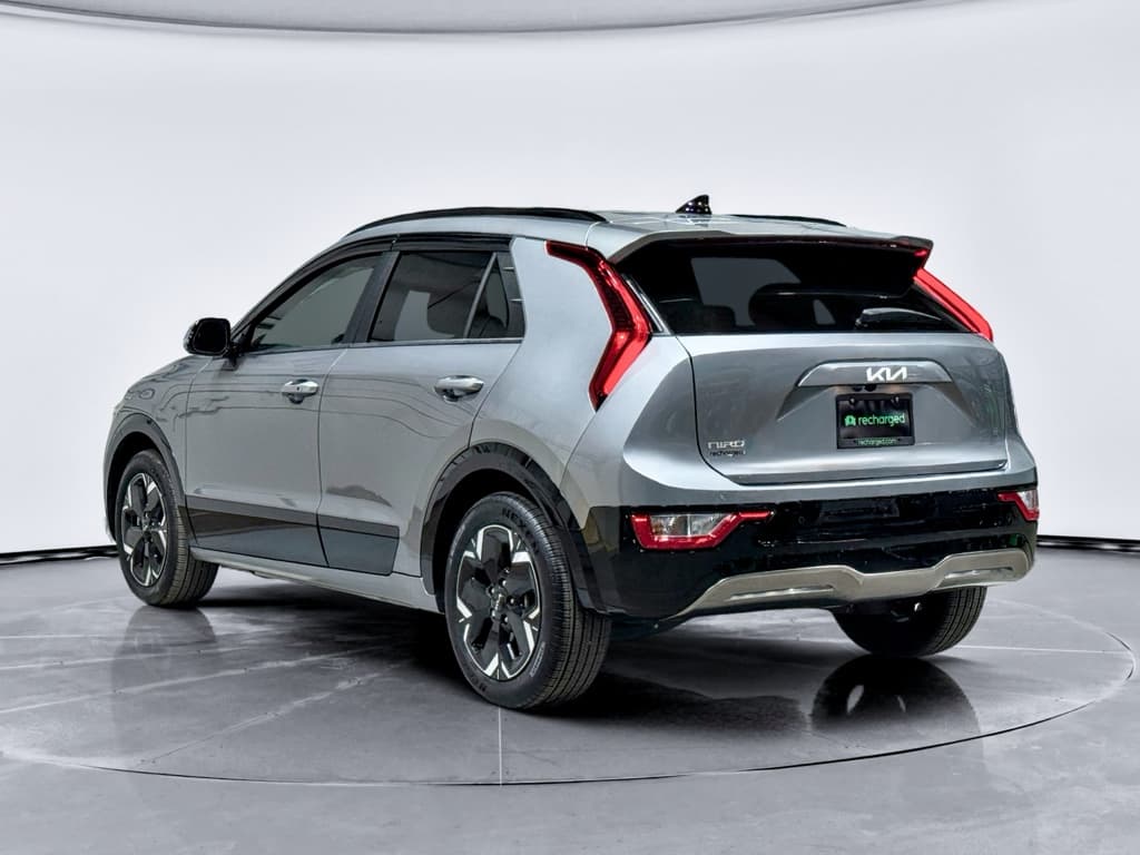 2024 Kia Niro EV view 2