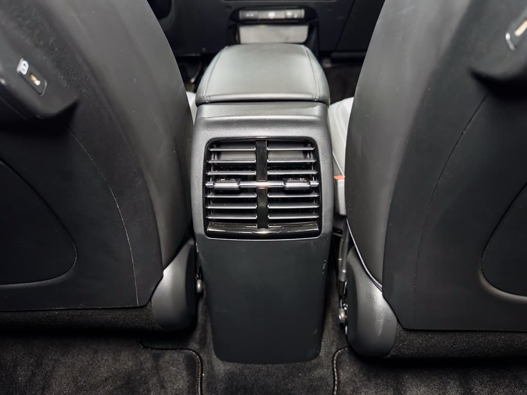 2024 Kia Niro EV view 21