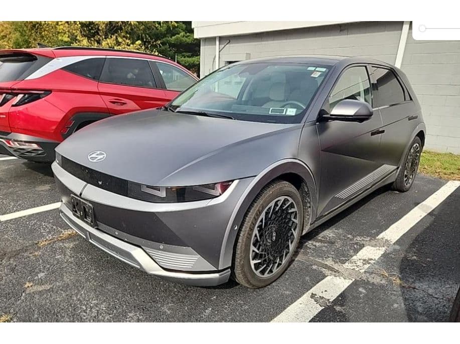 2023 Hyundai IONIQ 5 view 1