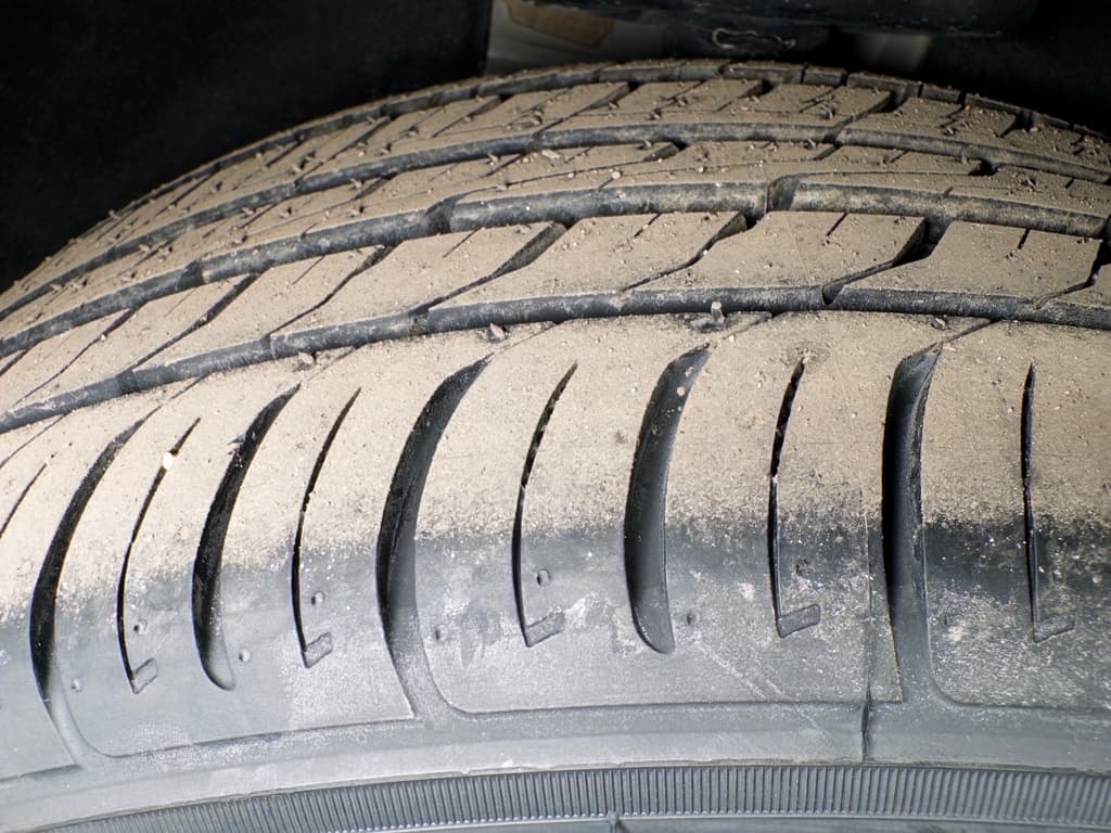 2023 Chevrolet Bolt EUV view 34