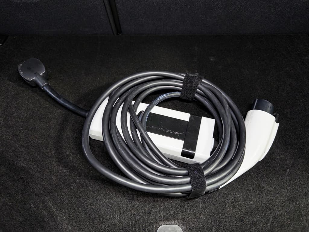 2023 Chevrolet Bolt EUV view 6