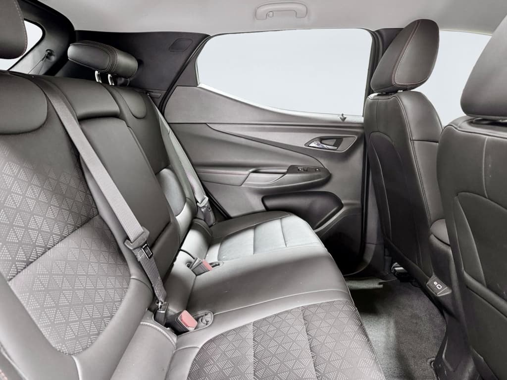 2023 Chevrolet Bolt EUV view 22
