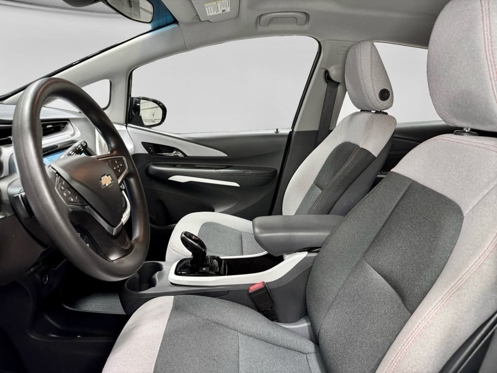 2020 Chevrolet Bolt EV view 18