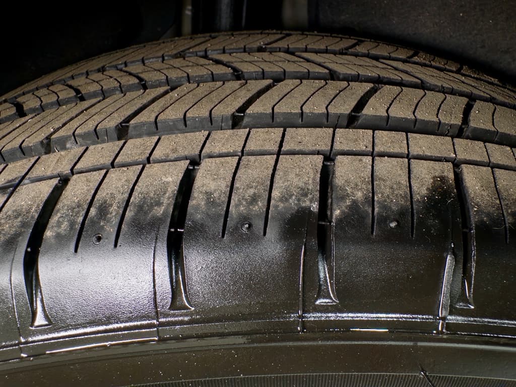 2020 Chevrolet Bolt EV view 33