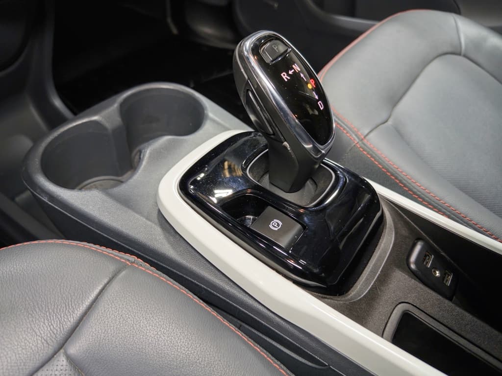 2017 Chevrolet Bolt EV view 17