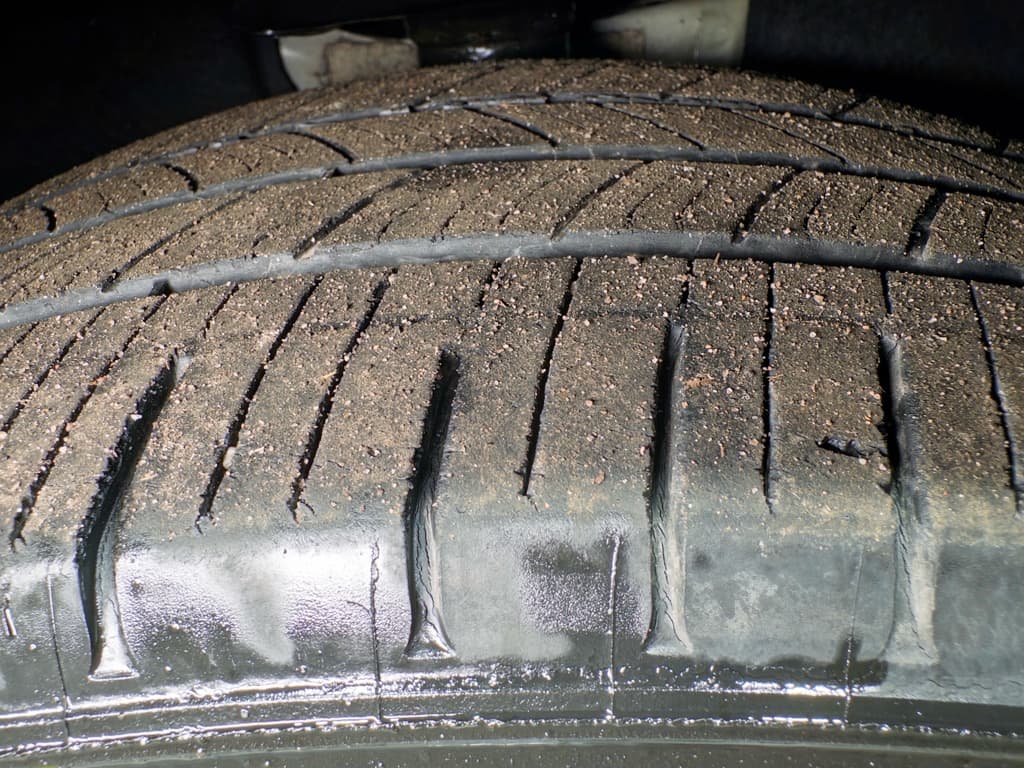 2017 Chevrolet Bolt EV view 34