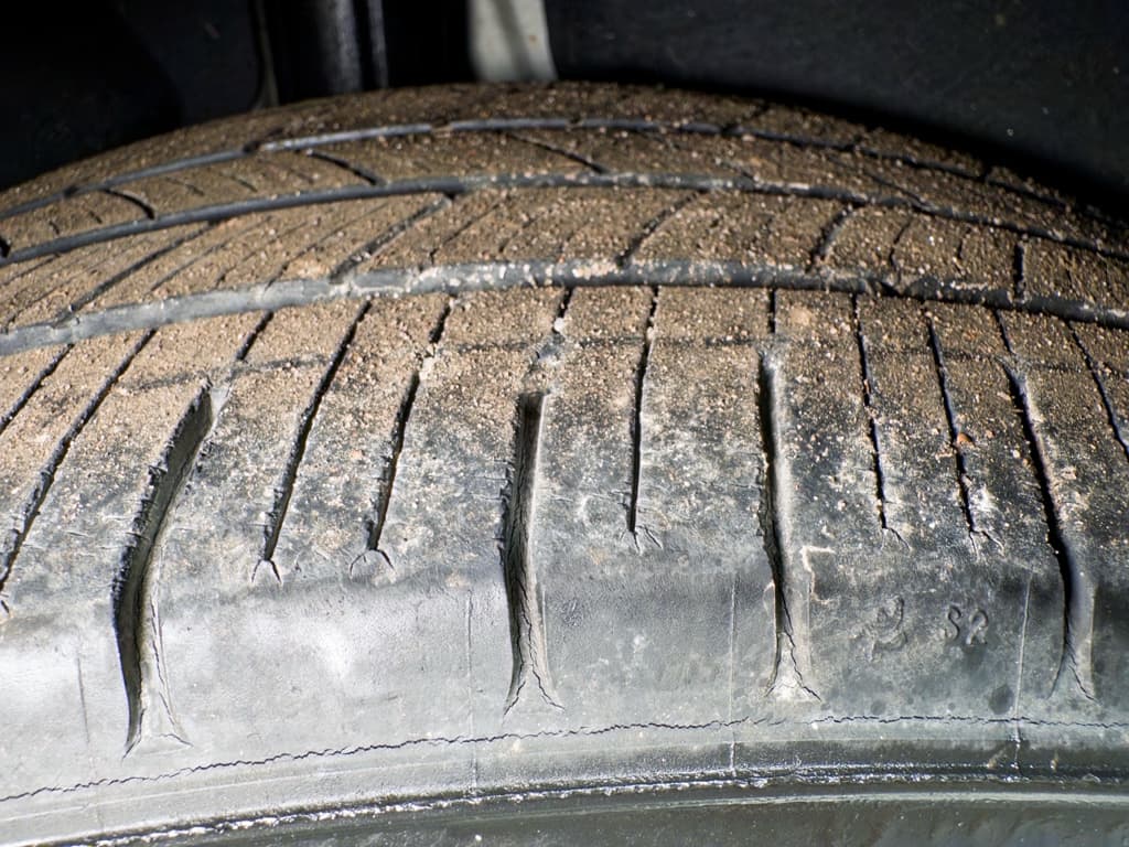 2017 Chevrolet Bolt EV view 30