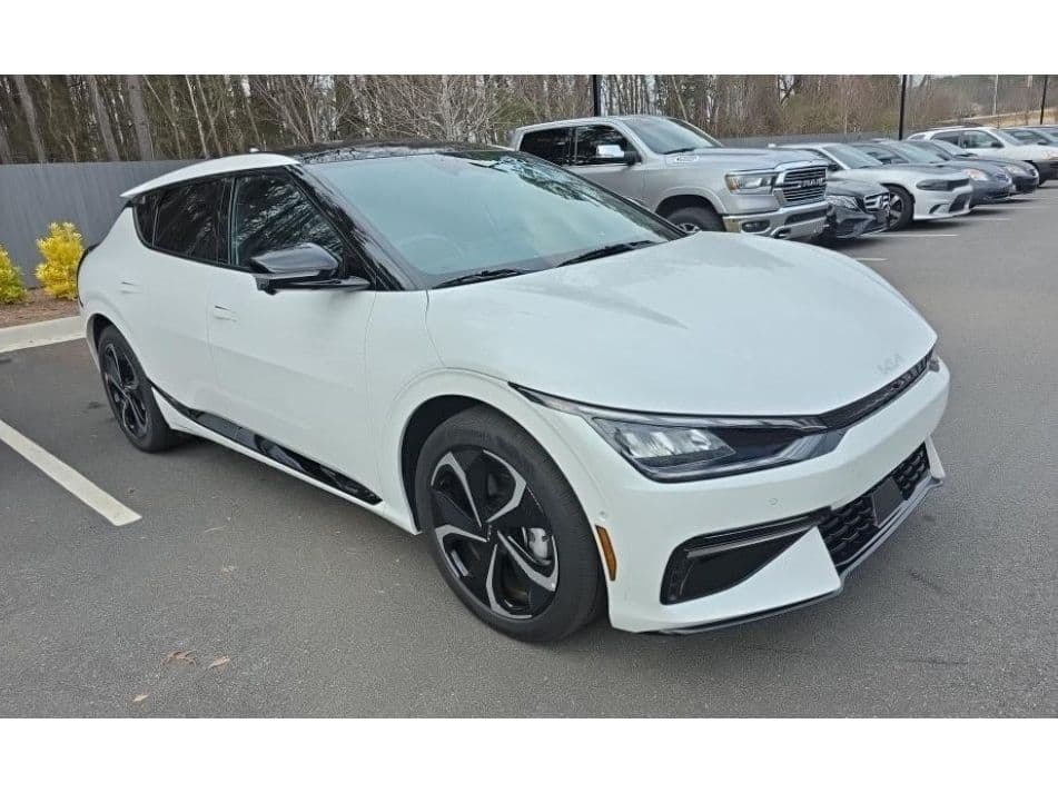 2024 Kia EV6 view 4