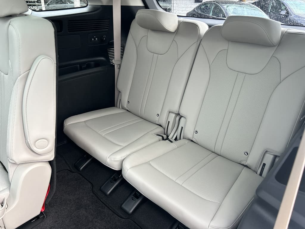 2023 Kia Sorento Plug-in Hybrid view 19