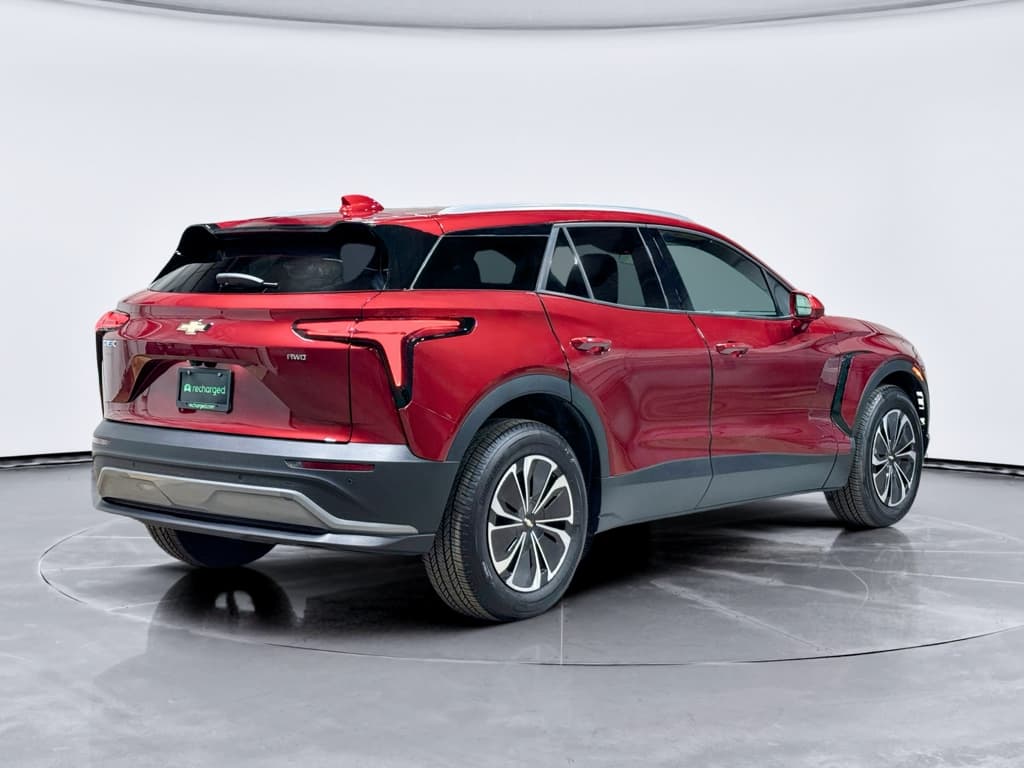 2025 Chevrolet Blazer EV view 3