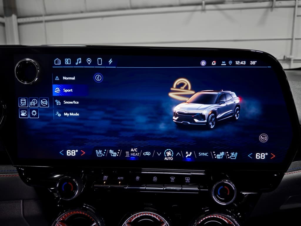 2024 Chevrolet Blazer EV view 11