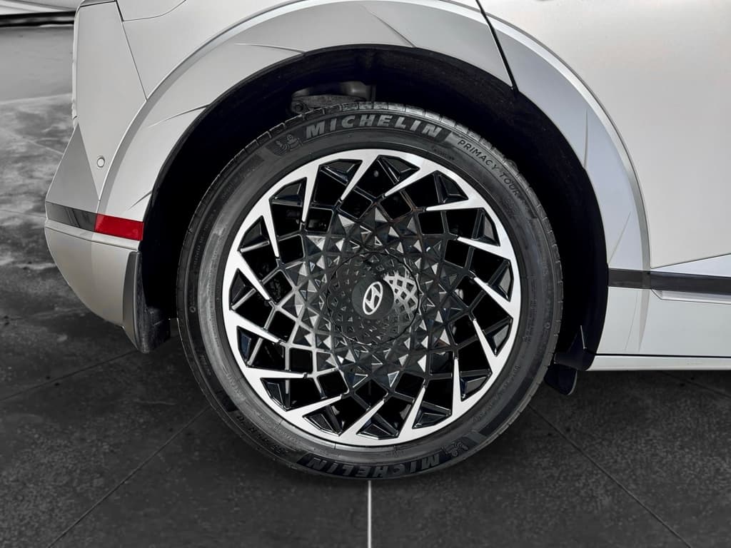 2023 Hyundai IONIQ 5 view 40