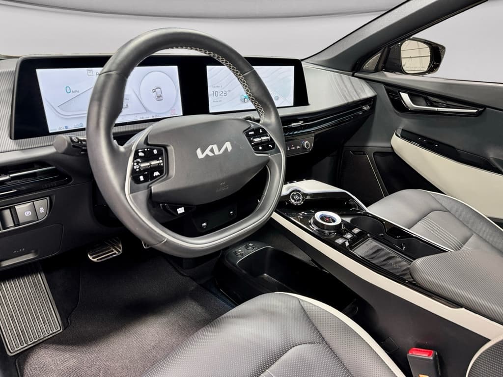 2024 Kia EV6 view 19