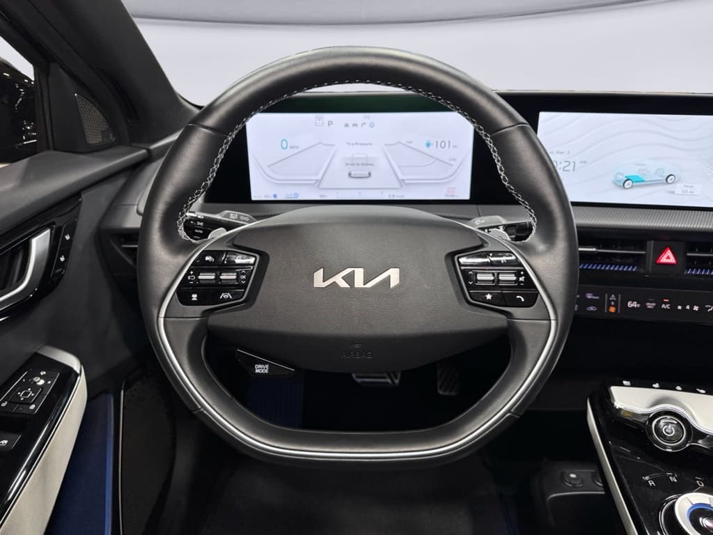 2024 Kia EV6 view 7