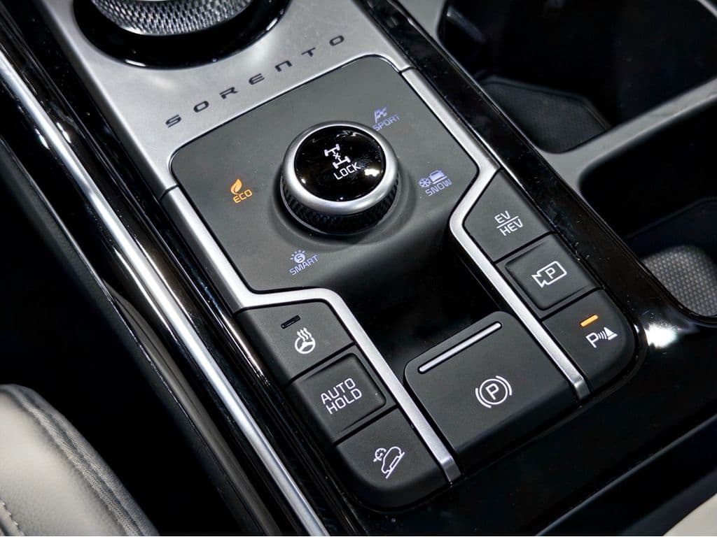 2023 Kia Sorento Plug-in Hybrid view 21