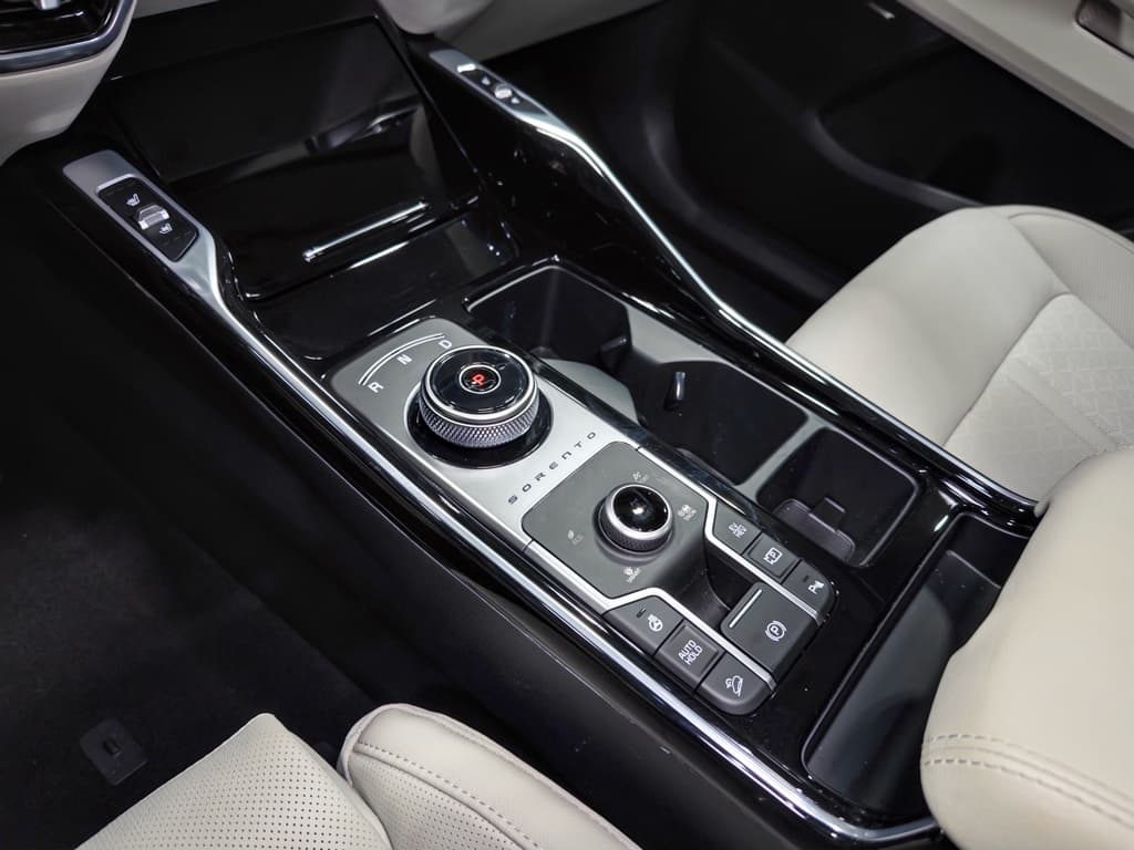 2023 Kia Sorento Plug-in Hybrid view 20