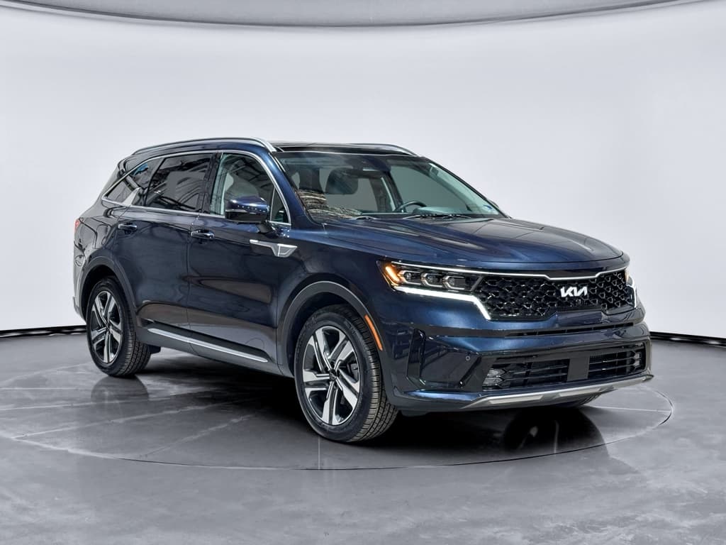2023 Kia Sorento Plug-in Hybrid view 4