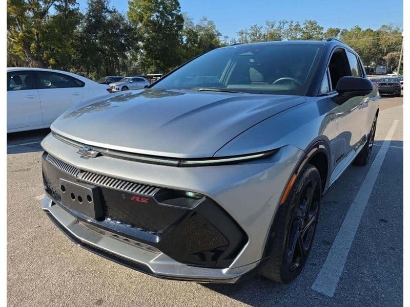 2024 Chevrolet Equinox EV view 1