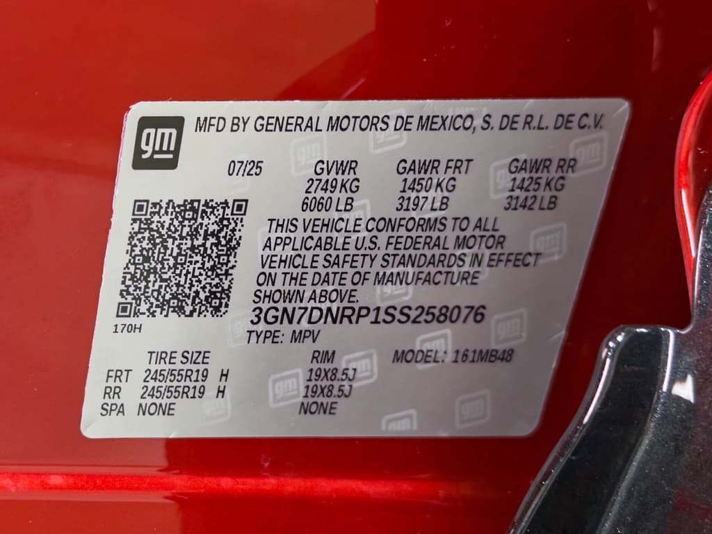 2025 Chevrolet Equinox EV view 27