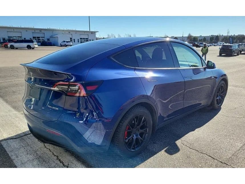 2021 Tesla Model Y view 3