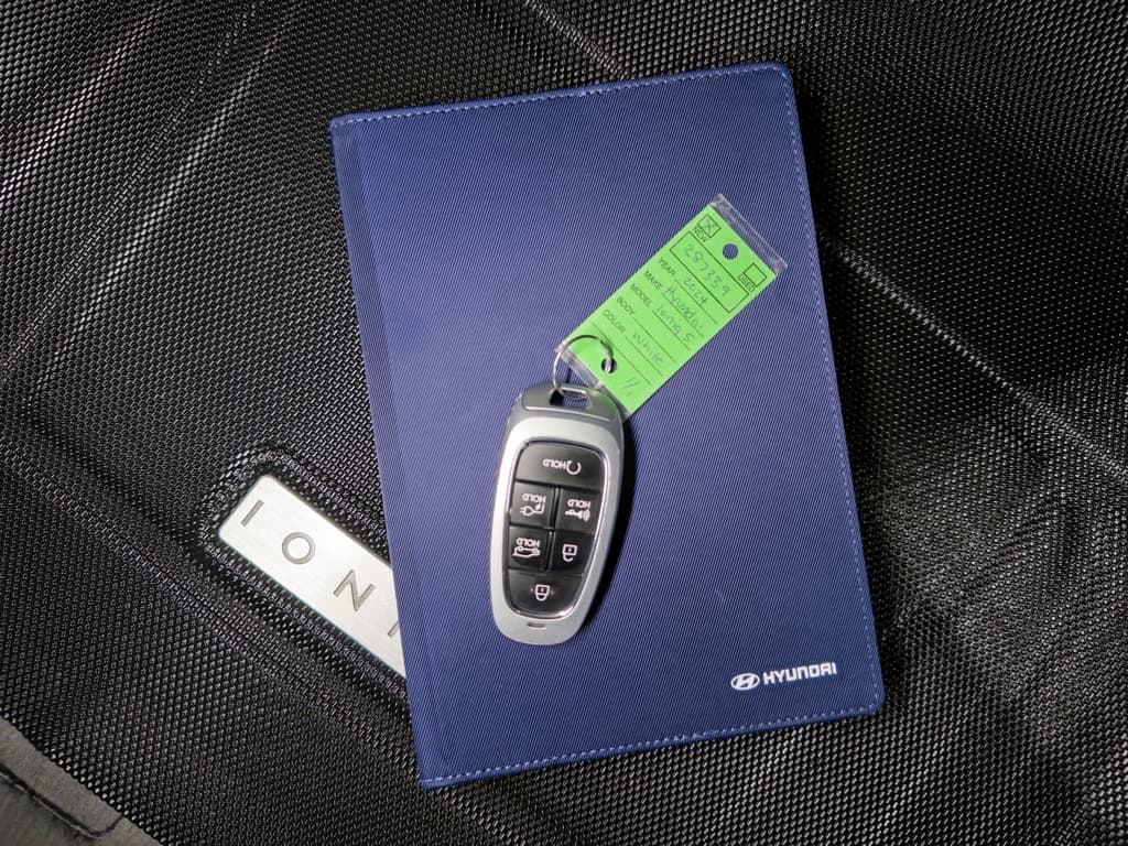 2024 Hyundai IONIQ 5 view 24