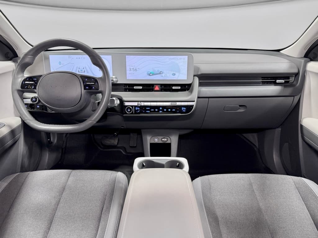 2024 Hyundai IONIQ 5 view 17