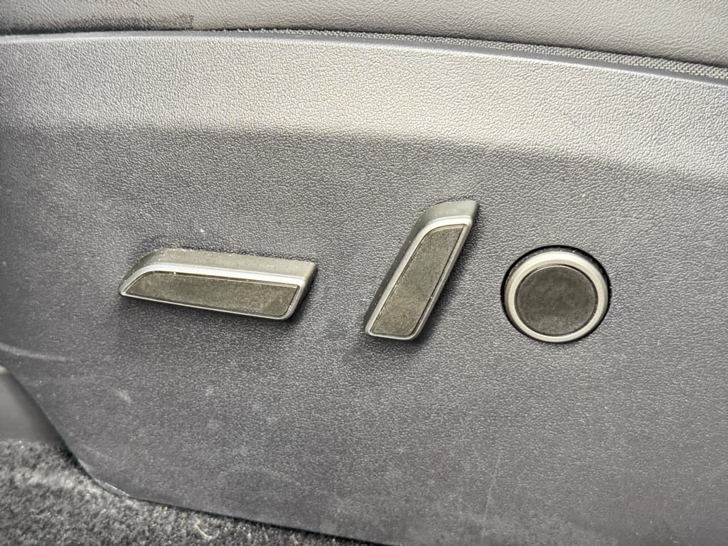 2024 Tesla Model Y view 6