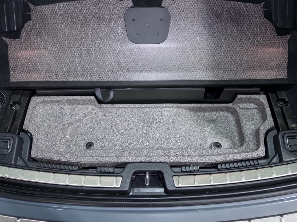 2023 Volvo XC60 view 28