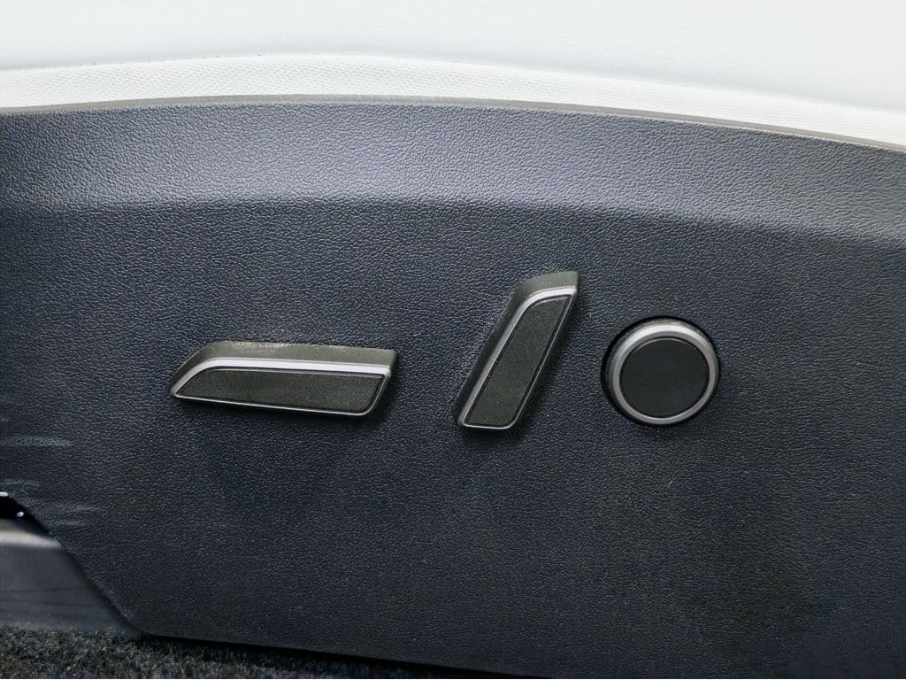 2024 Tesla Model Y view 6