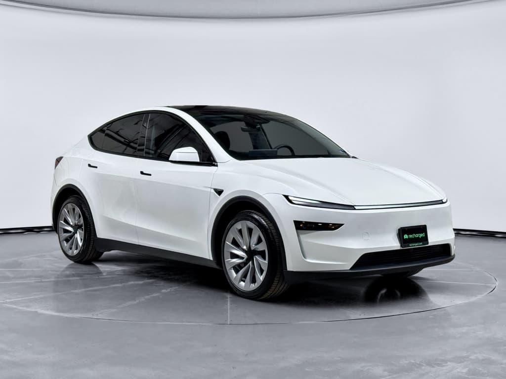 2026 Tesla Model Y view 4