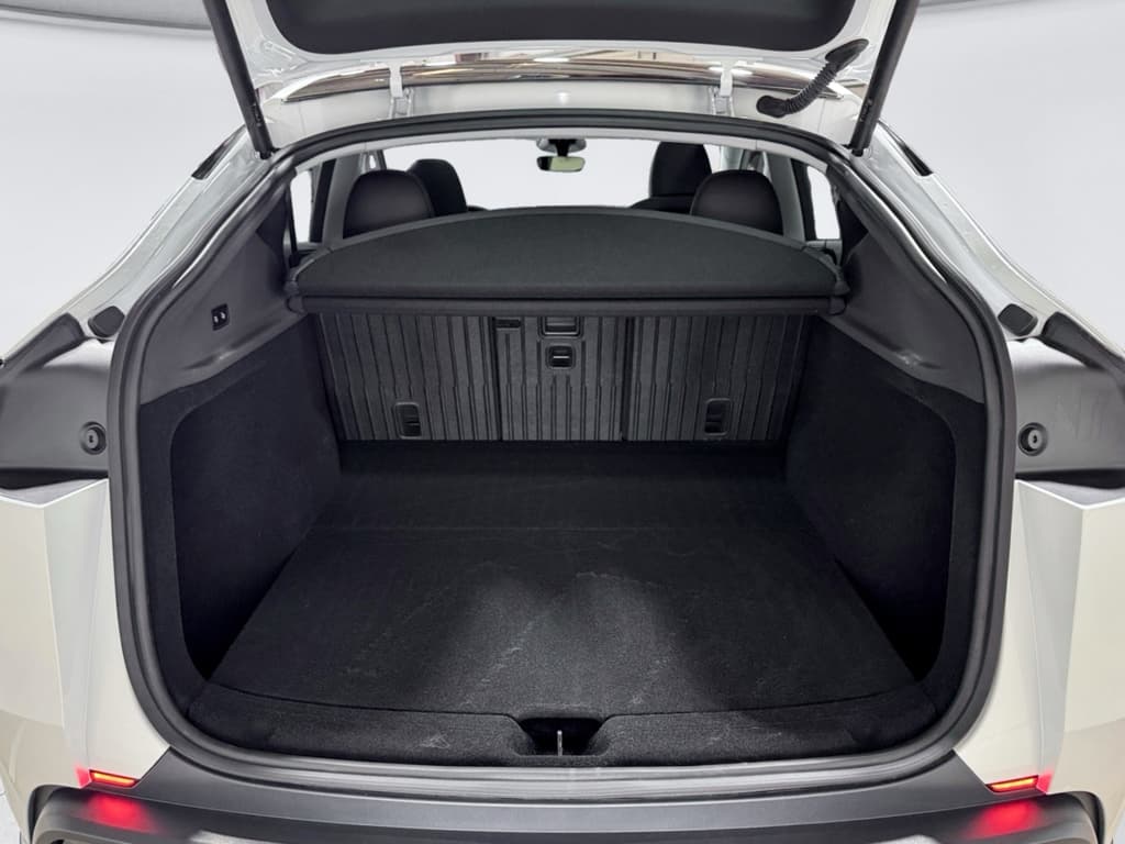 2026 Tesla Model Y view 26