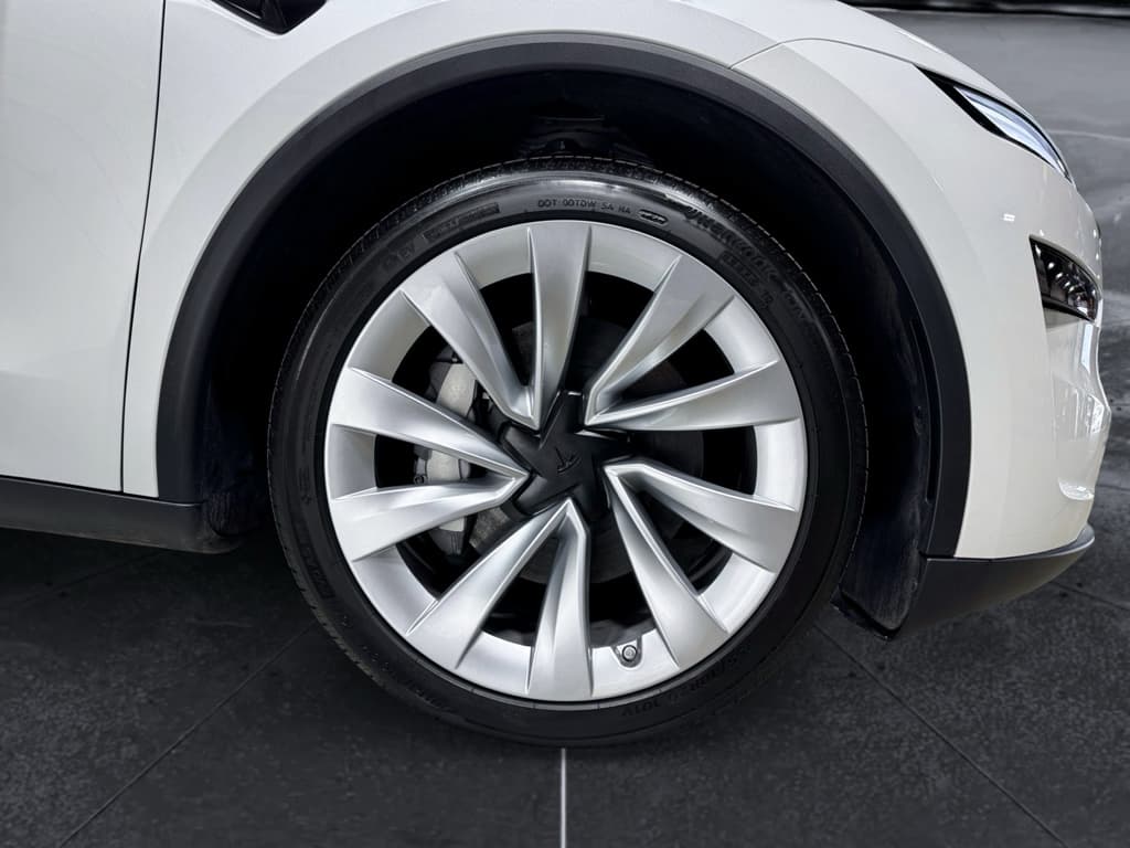 2026 Tesla Model Y view 34