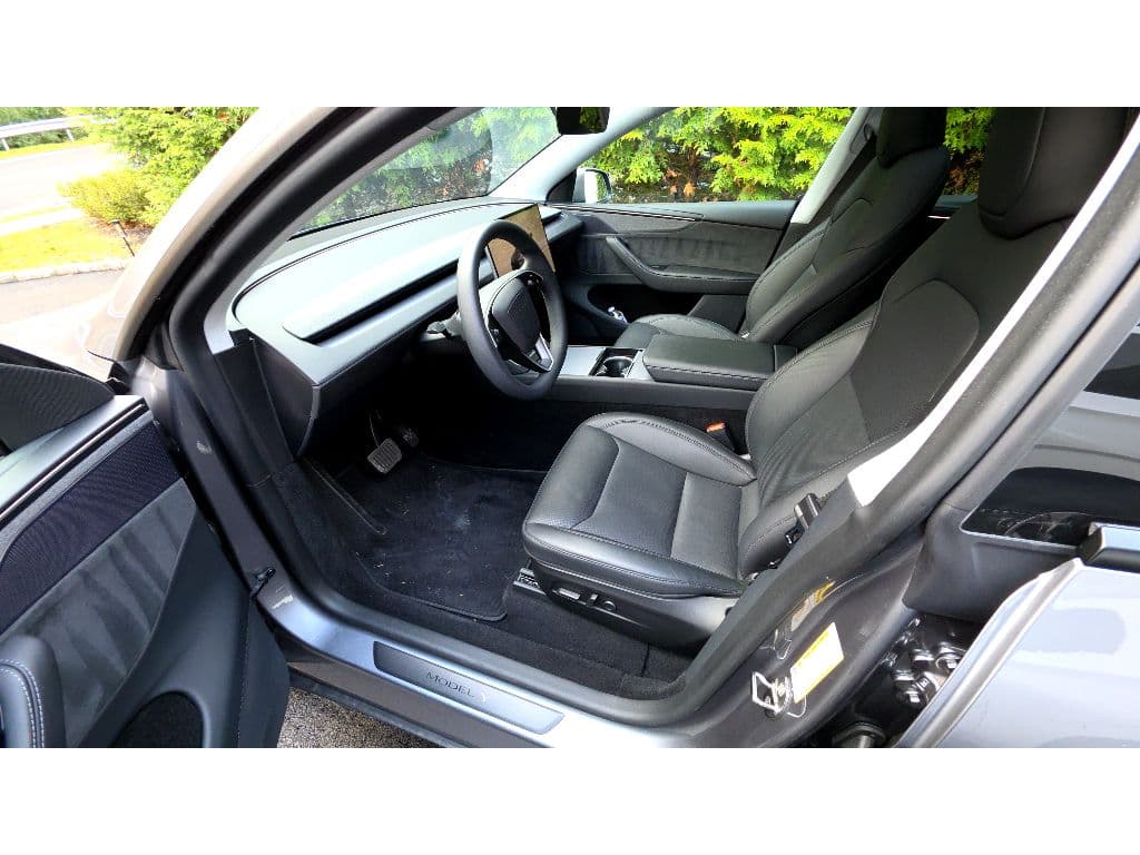 2026 Tesla Model Y view 5