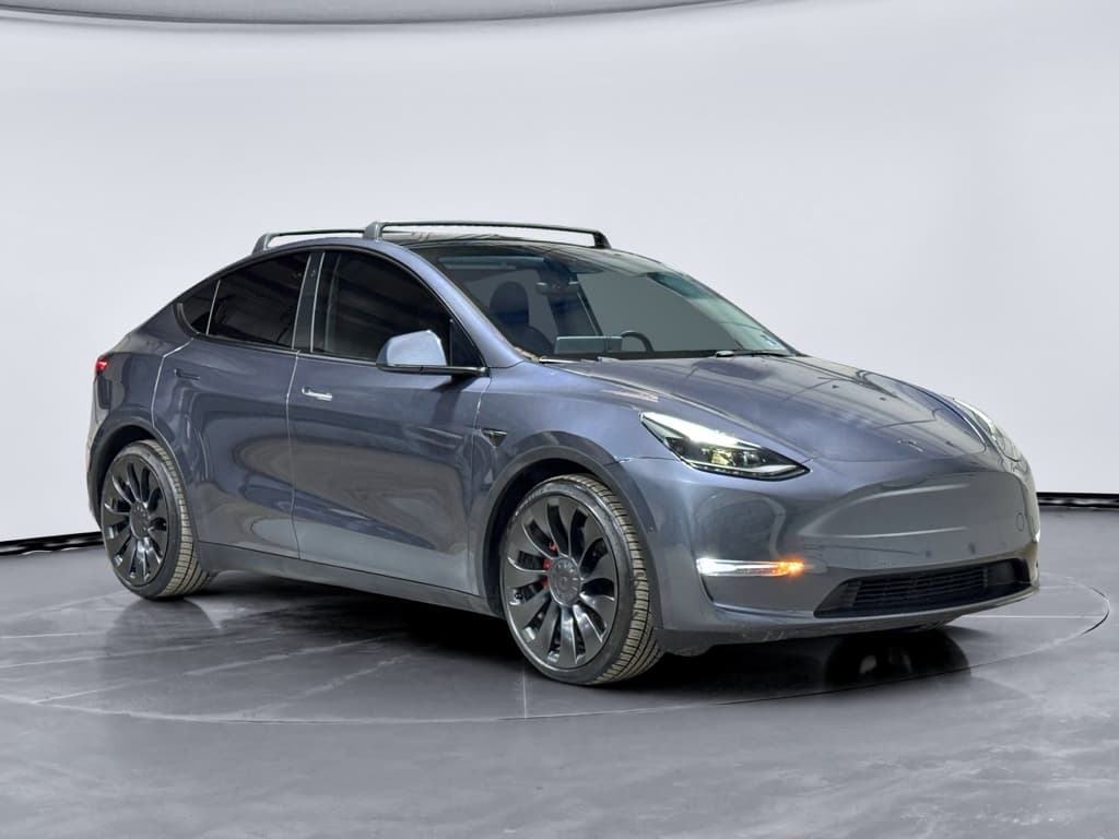 2022 Tesla Model Y view 3