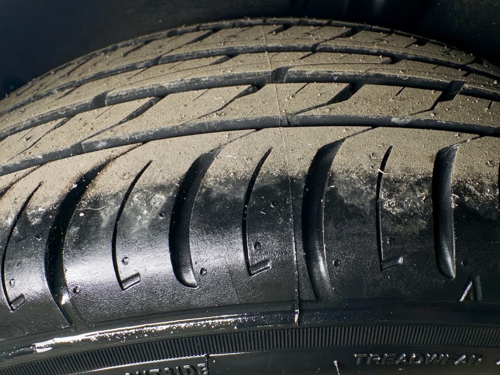 2021 Nissan LEAF view 36