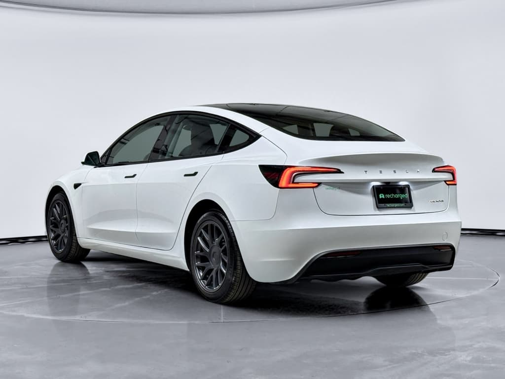 2024 Tesla Model 3 view 2