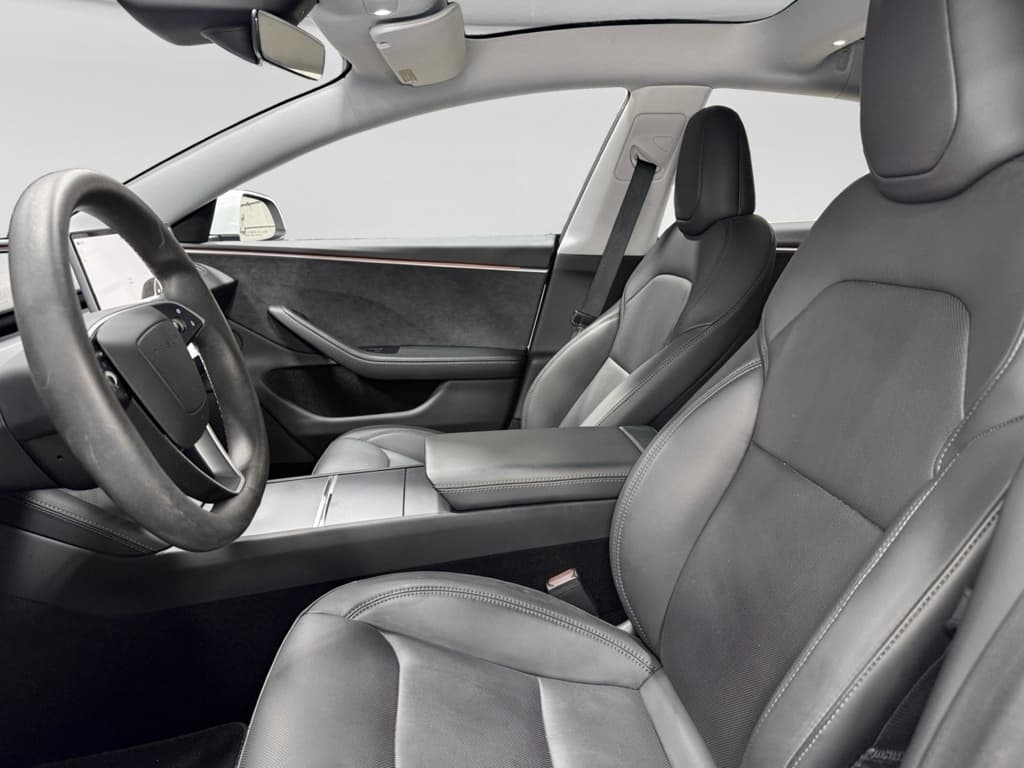 2024 Tesla Model 3 view 15