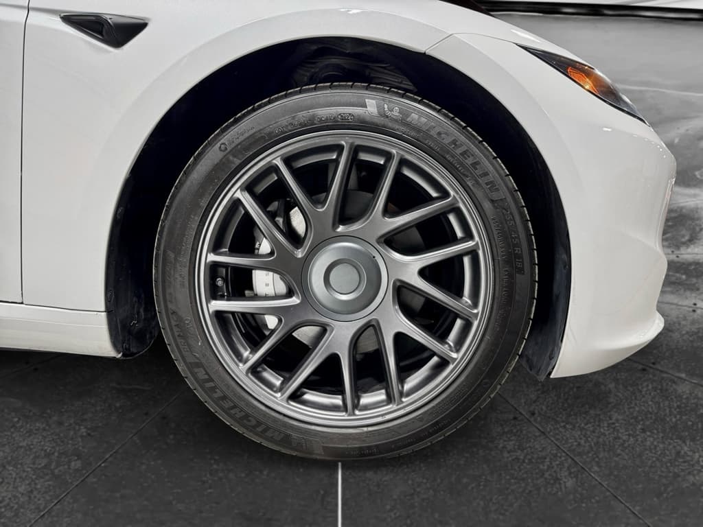 2024 Tesla Model 3 view 33
