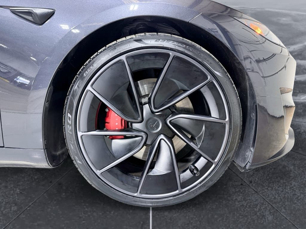 2024 Tesla Model 3 view 33