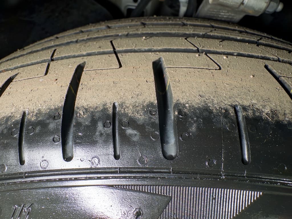 2024 Tesla Model 3 view 34