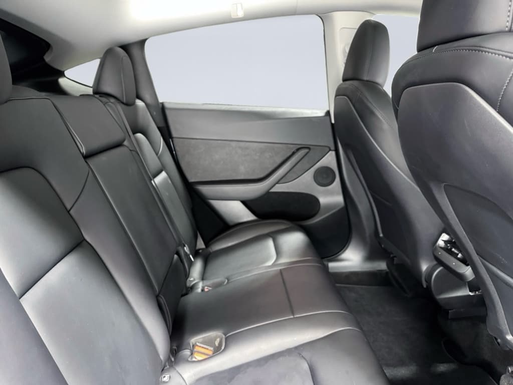 2023 Tesla Model Y view 20