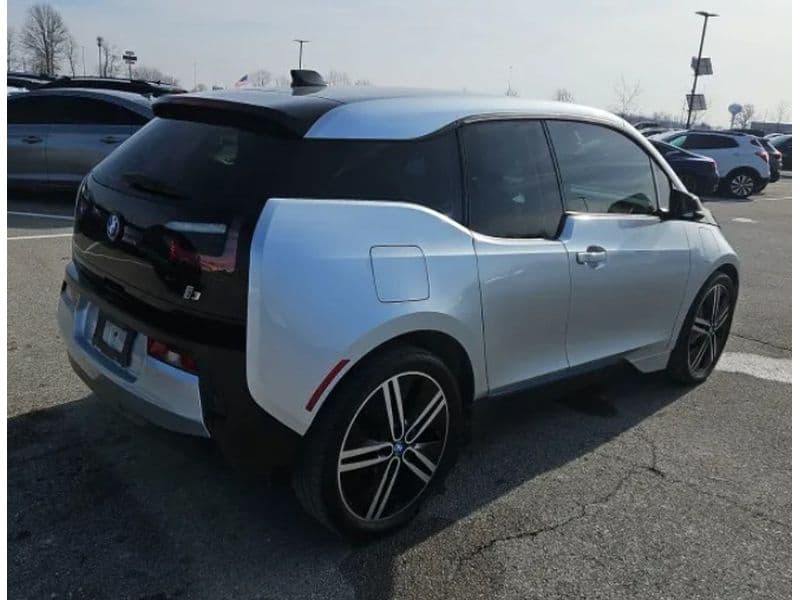 2017 BMW i3 view 3