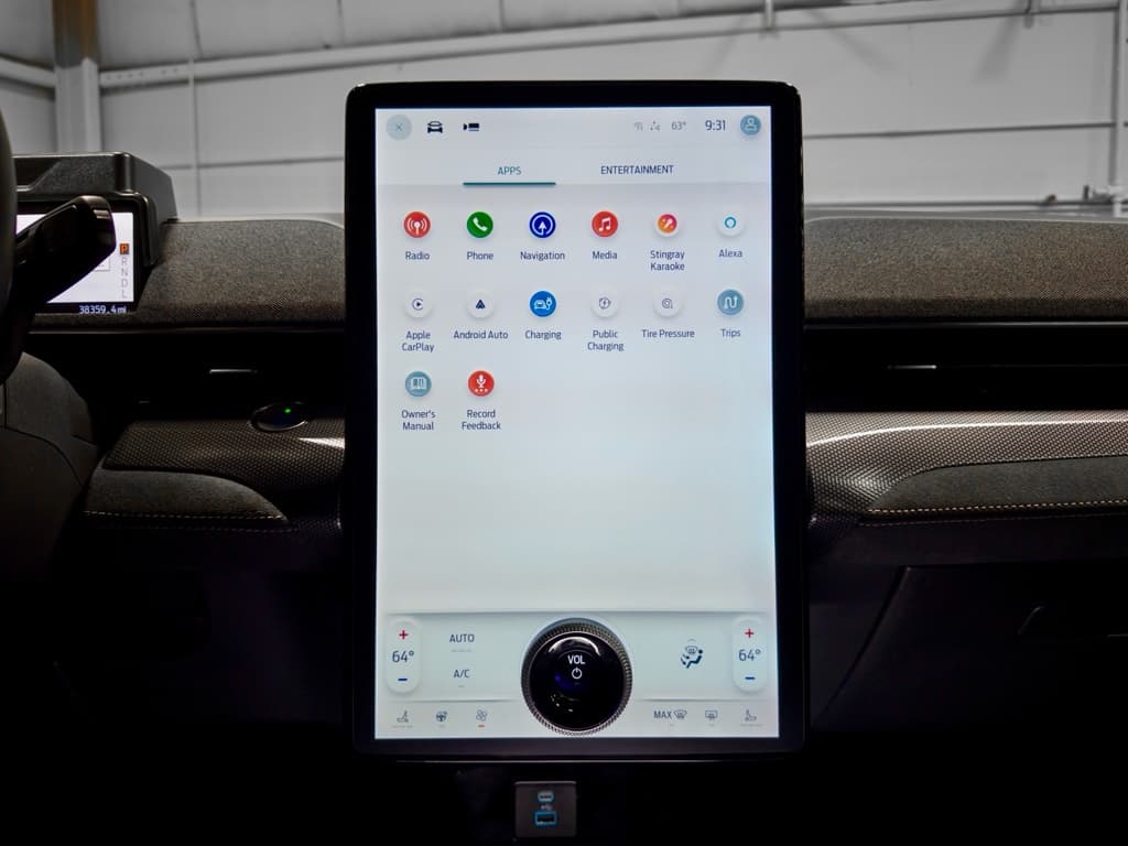 2022 Ford Mustang Mach-E view 13