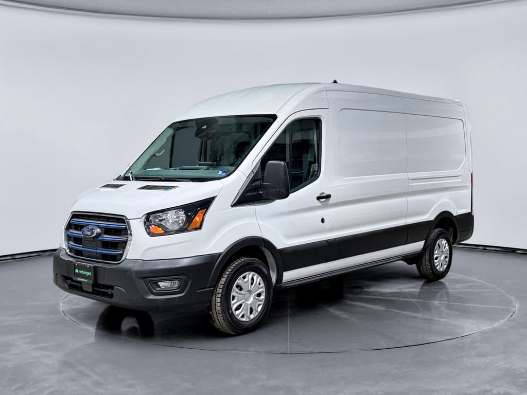 2023 Ford E-Transit view 1