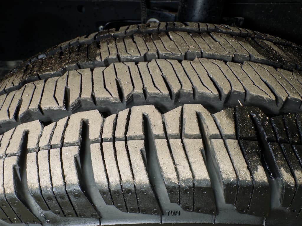 2023 Ford E-Transit view 35