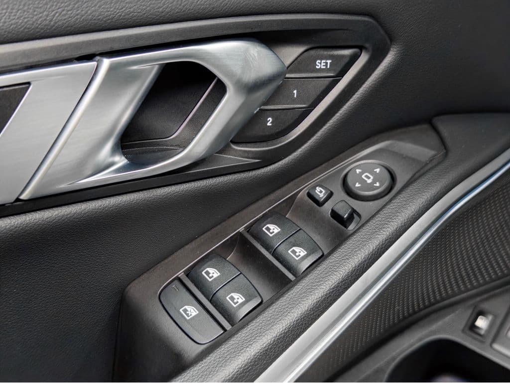 2023 BMW 3 series view 8