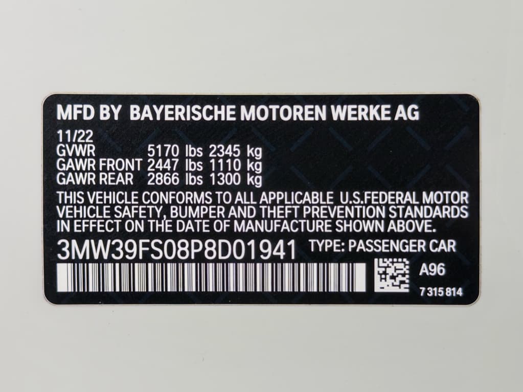 2023 BMW 3 series view 28