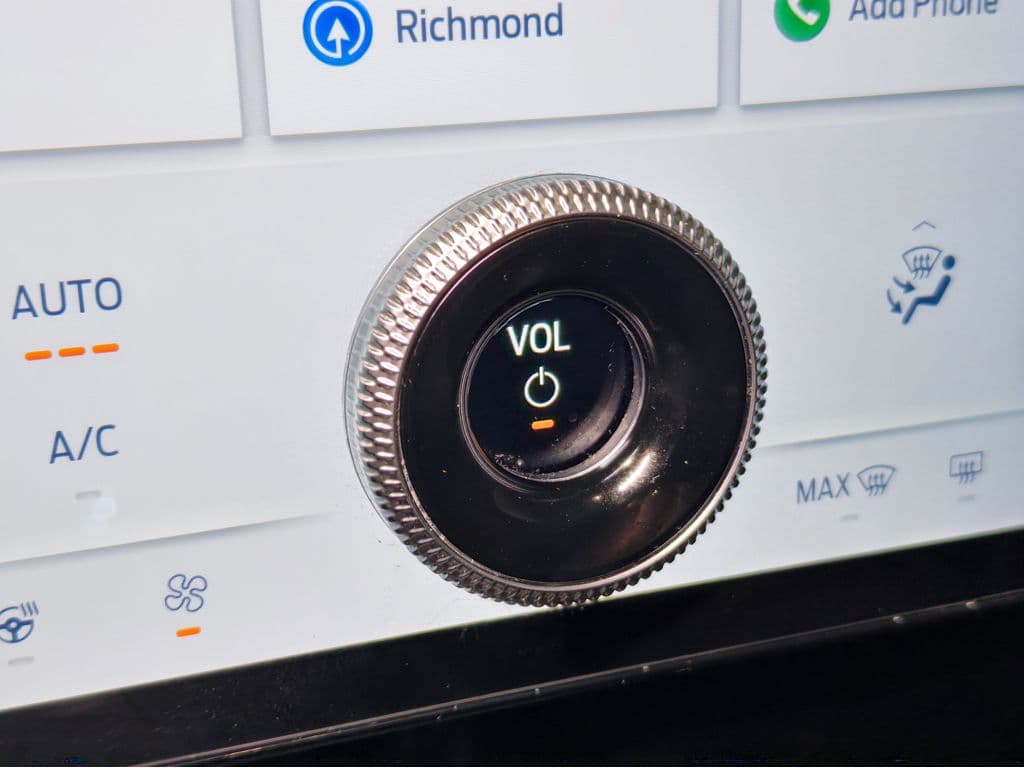 2021 Ford Mustang Mach-E view 14