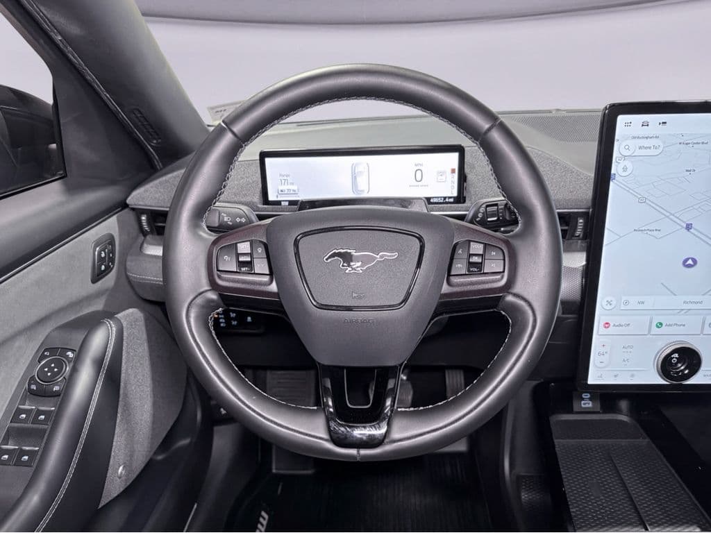 2021 Ford Mustang Mach-E view 7